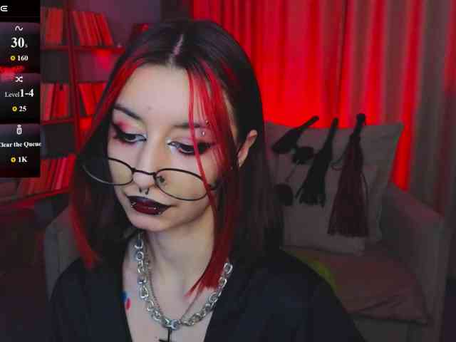 MistressMarcelline webcam