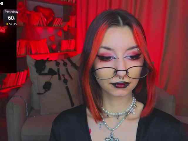 MistressMarcelline webcam