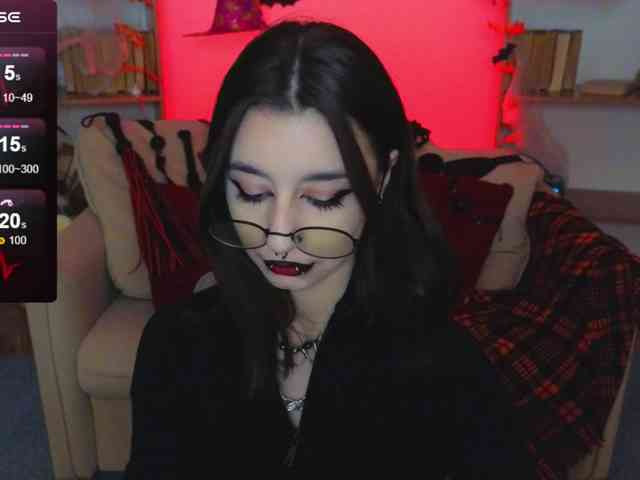 MistressMarcelline webcam