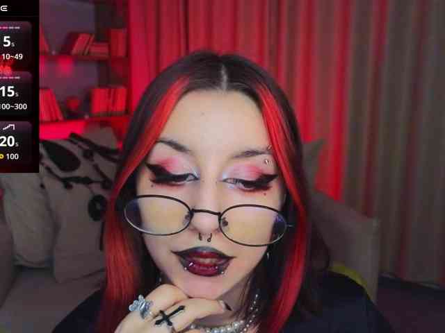 MistressMarcelline webcam