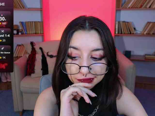 MistressMarcelline webcam