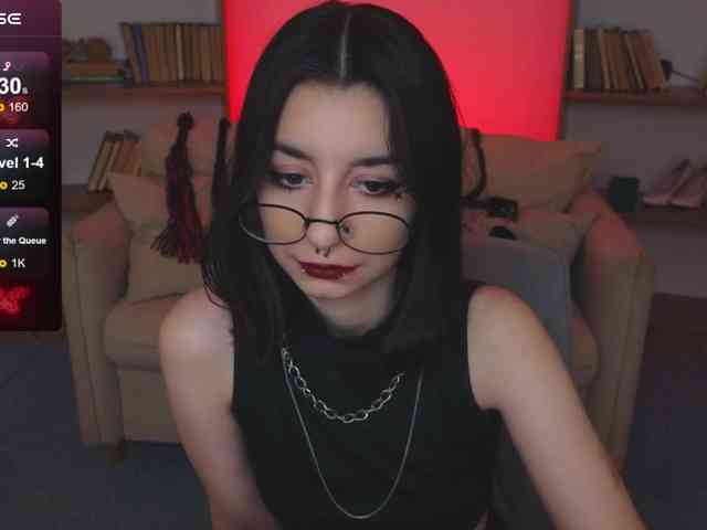 MistressMarcelline webcam