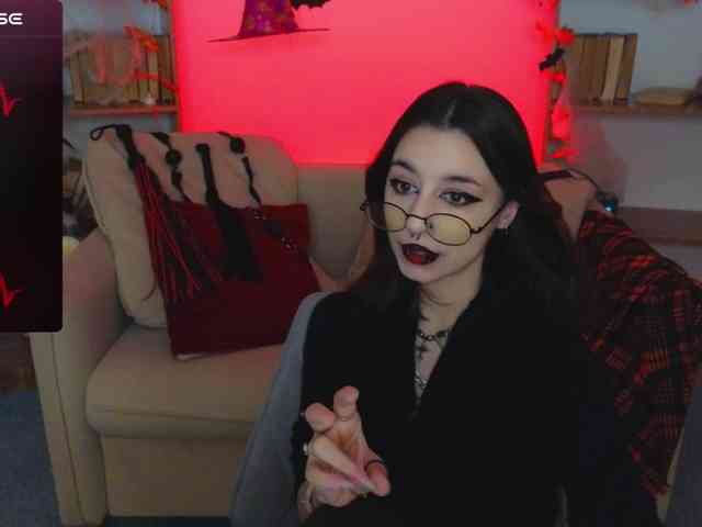 MistressMarcelline webcam