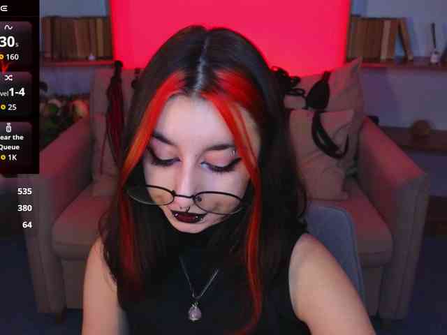 MistressMarcelline webcam