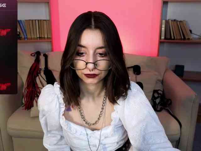 MistressMarcelline webcam