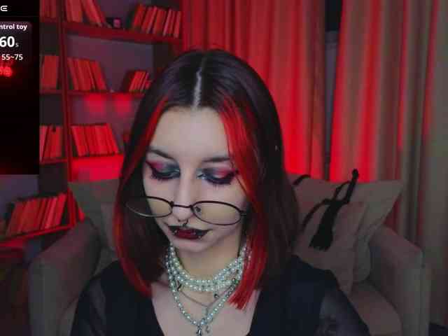 MistressMarcelline webcam