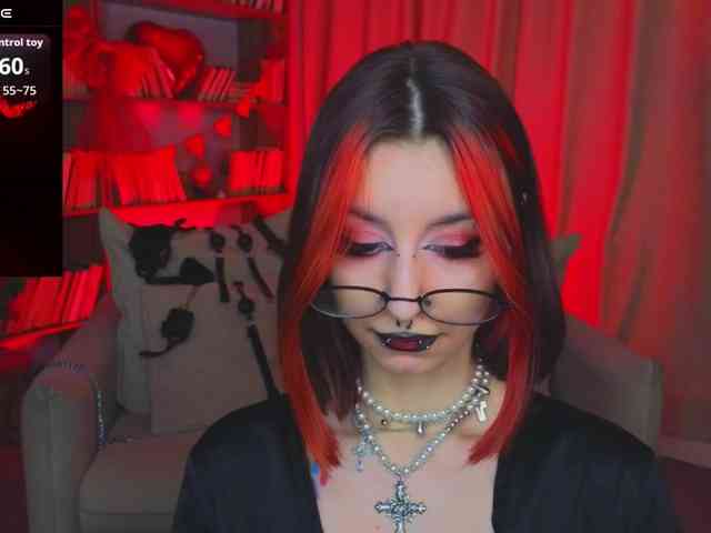 MistressMarcelline webcam