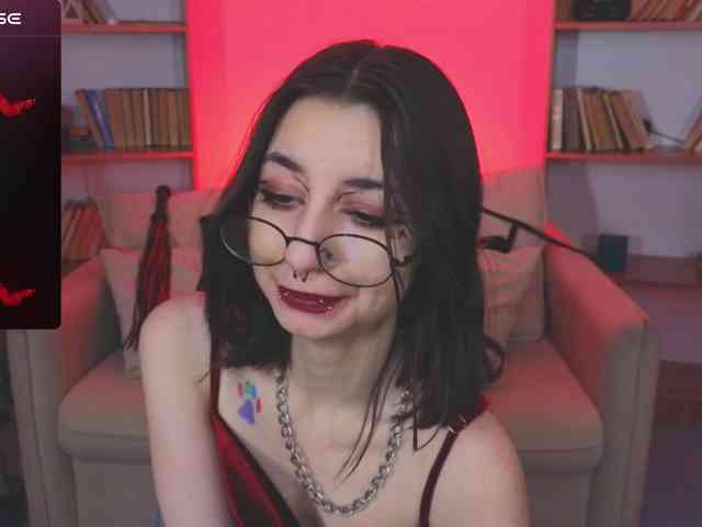 MistressMarcelline webcam