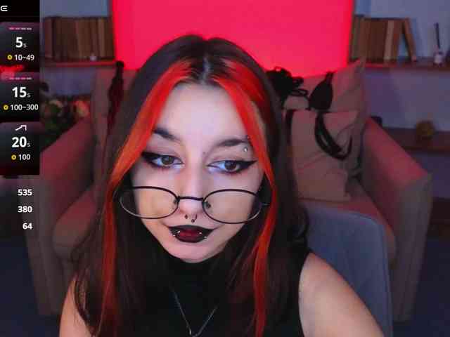 MistressMarcelline webcam