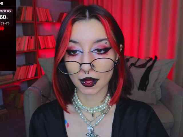 MistressMarcelline webcam