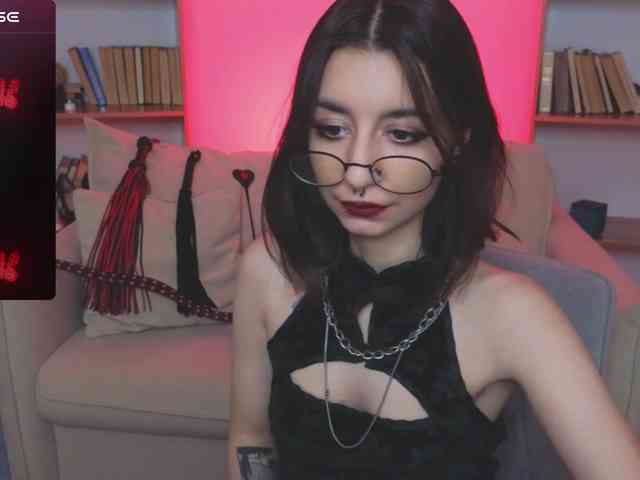 MistressMarcelline webcam