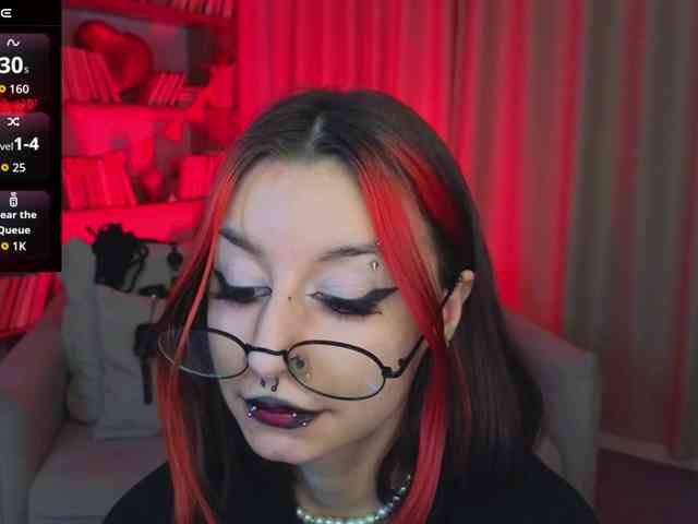 MistressMarcelline webcam