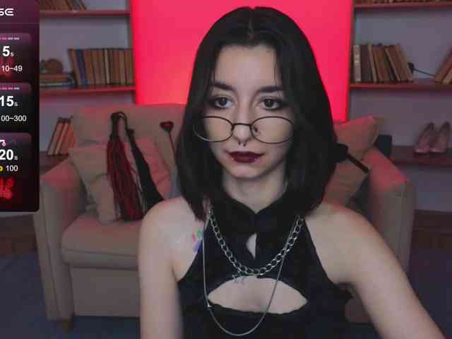 MistressMarcelline webcam