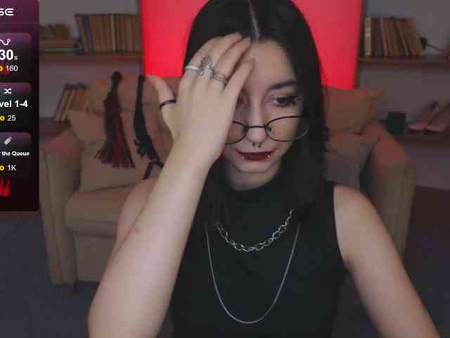 MistressMarcelline webcam