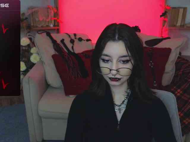 MistressMarcelline webcam