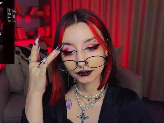 MistressMarcelline webcam