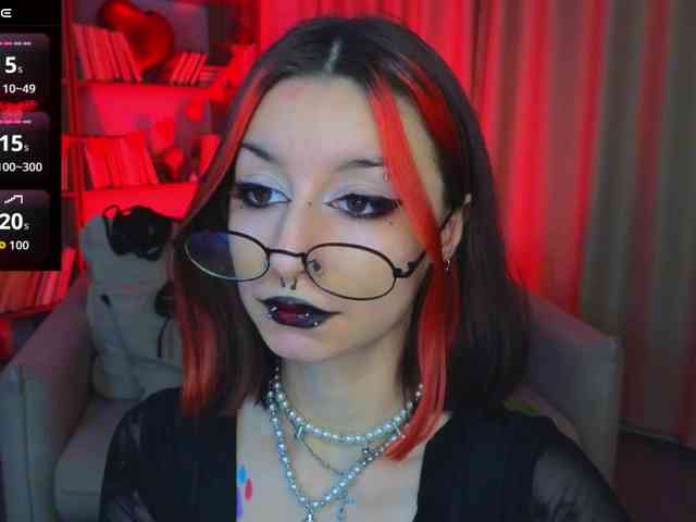 MistressMarcelline webcam