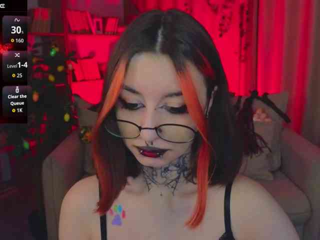 MistressMarcelline webcam