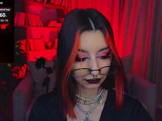 MistressMarcelline webcam