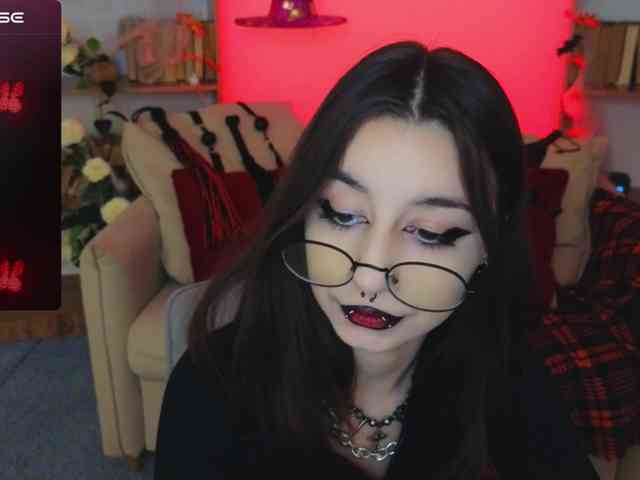 MistressMarcelline webcam