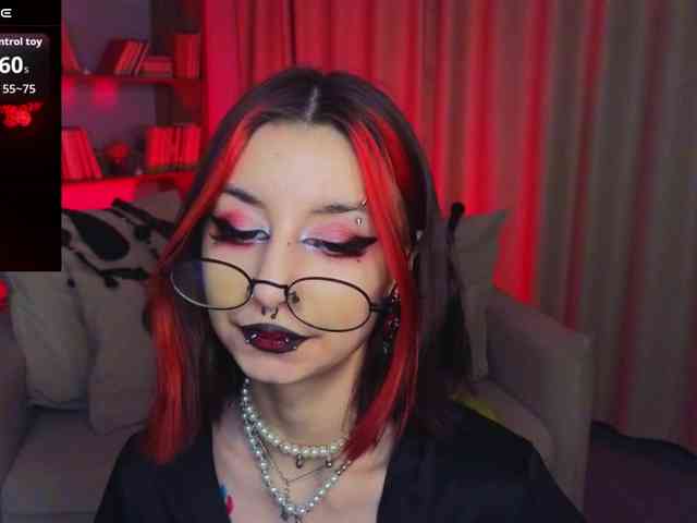 MistressMarcelline webcam