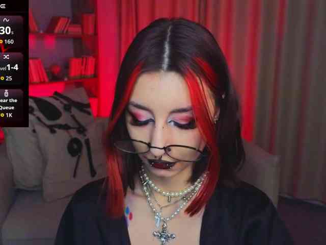 MistressMarcelline webcam