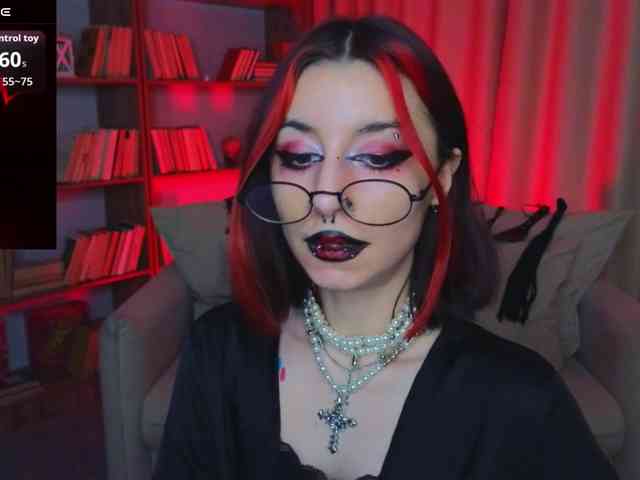 MistressMarcelline webcam