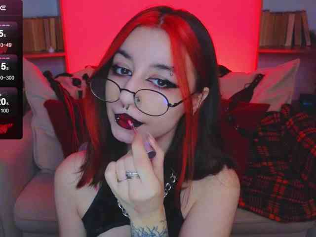 MistressMarcelline webcam