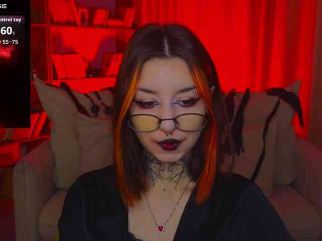 MistressMarcelline webcam