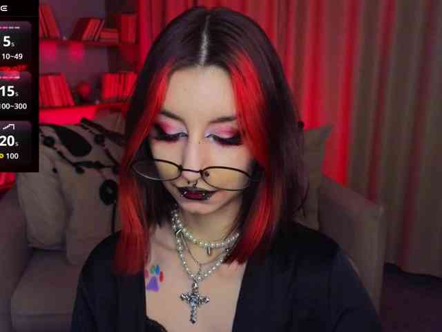 MistressMarcelline webcam