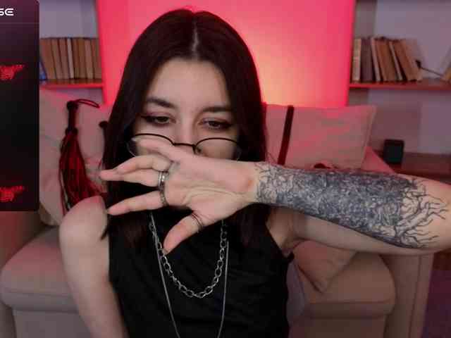 MistressMarcelline webcam