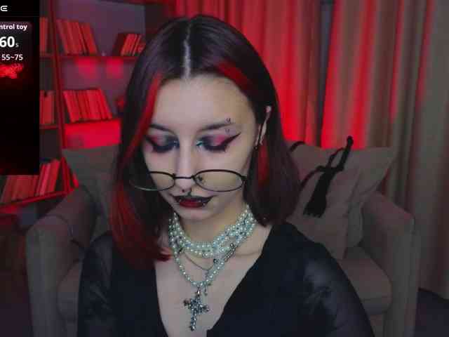 MistressMarcelline webcam