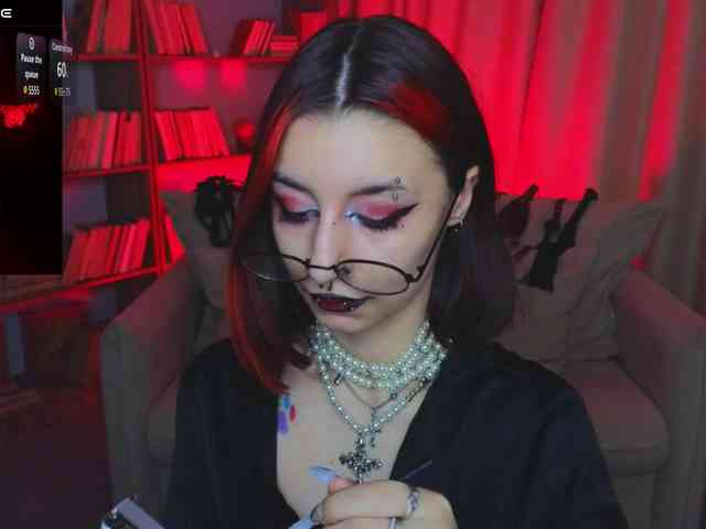 MistressMarcelline webcam