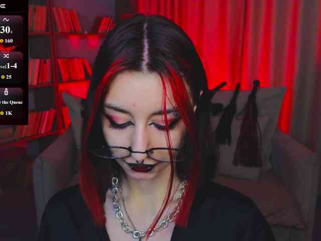 MistressMarcelline webcam