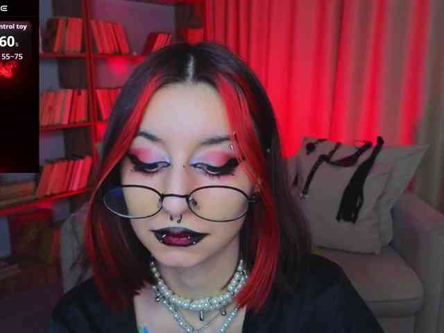 MistressMarcelline webcam