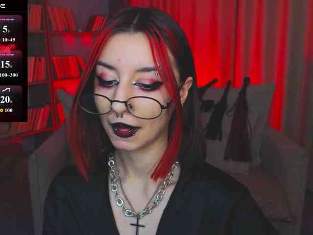 MistressMarcelline webcam