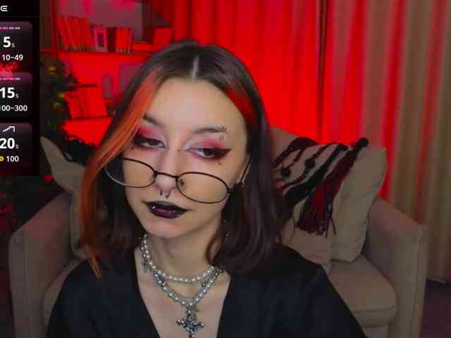 MistressMarcelline webcam