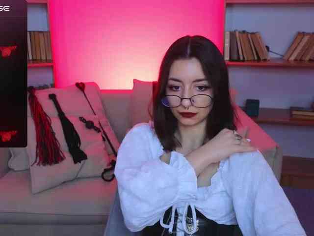 MistressMarcelline webcam