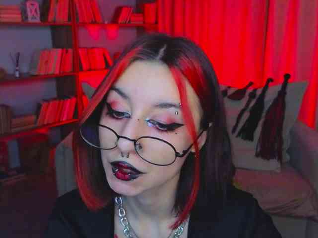 MistressMarcelline webcam