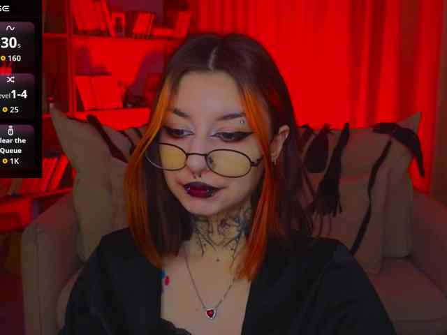 MistressMarcelline webcam