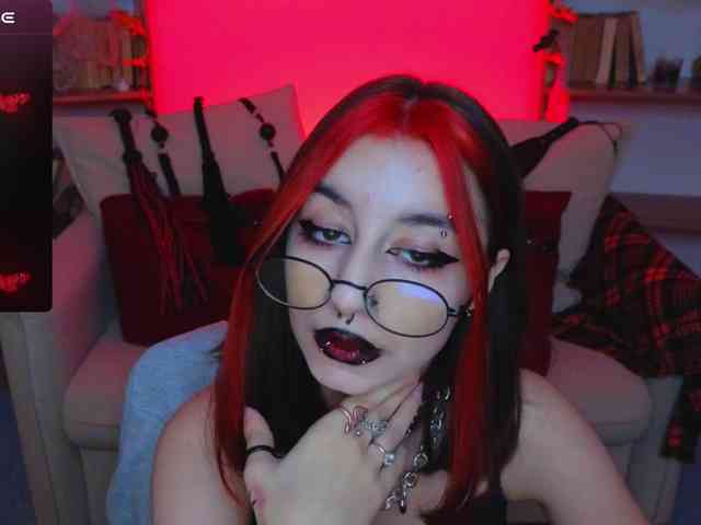 MistressMarcelline webcam