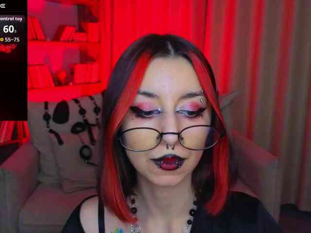 MistressMarcelline webcam