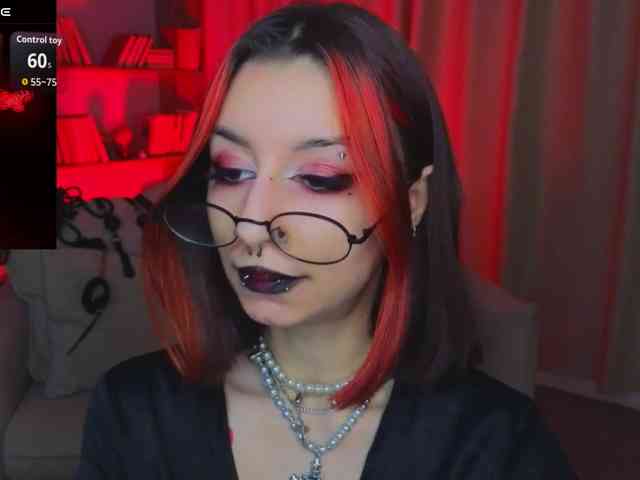 MistressMarcelline webcam