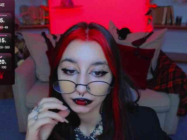 MistressMarcelline webcam
