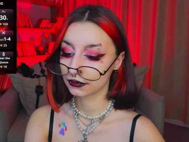 MistressMarcelline webcam