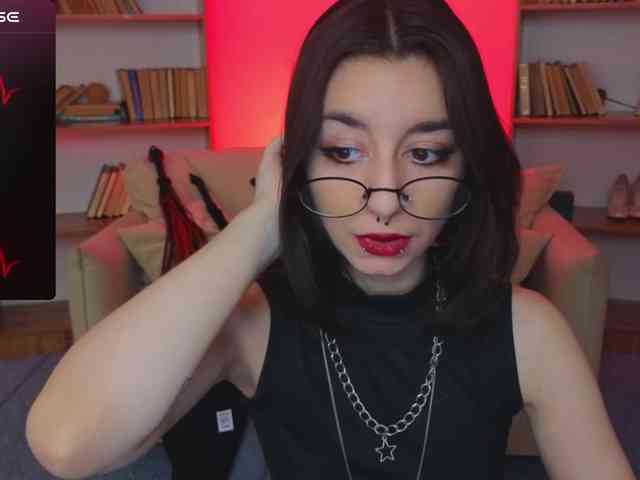 MistressMarcelline webcam