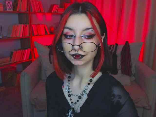 MistressMarcelline webcam