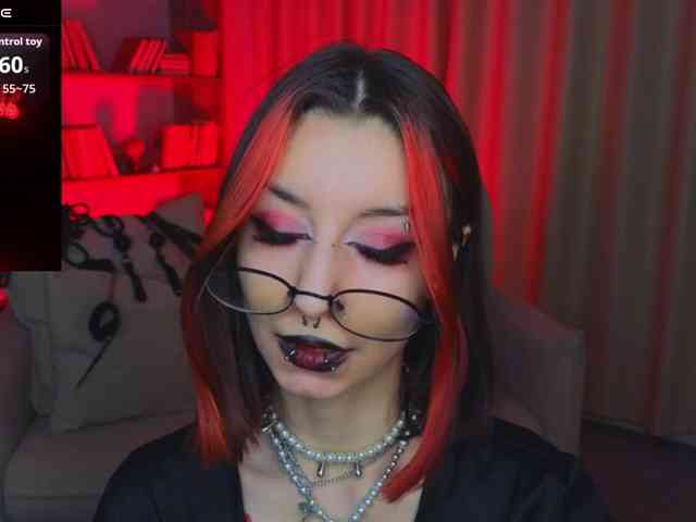 MistressMarcelline webcam