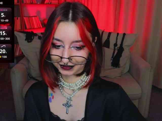 MistressMarcelline webcam