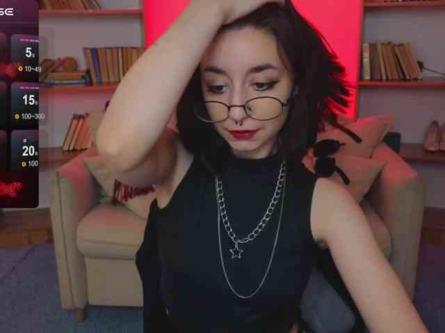 MistressMarcelline webcam